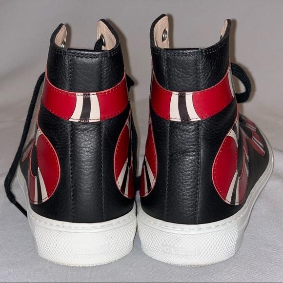 ***SOLD*** Gucci Snake black high tops - Picture 2 of 8